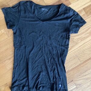 W's Fjallraven Stripe V-neck Shirt